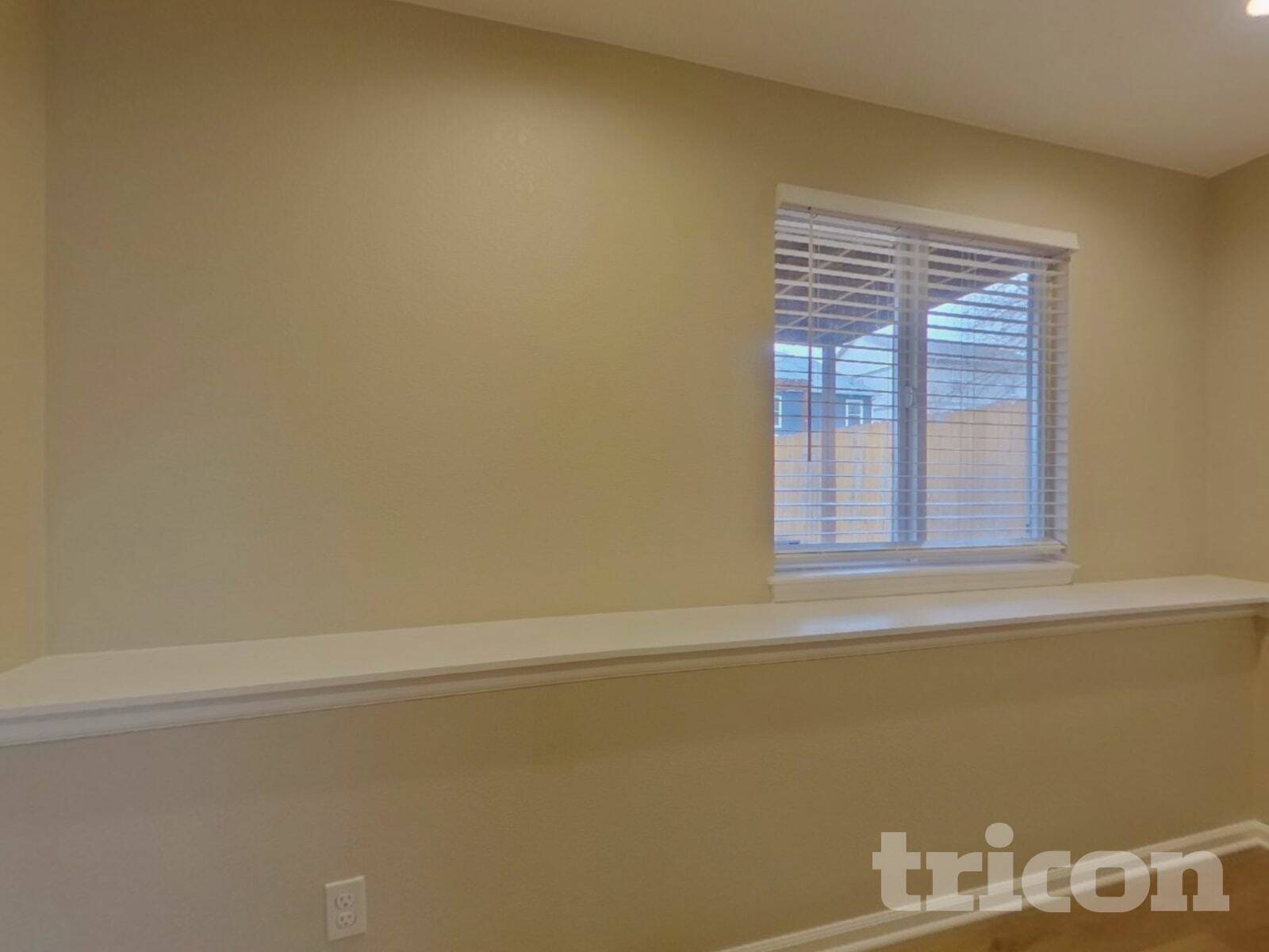 Building Photo - 414 Hawthorn St