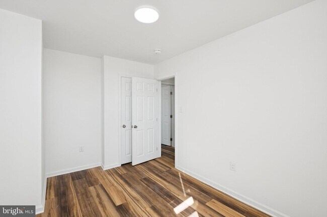 Building Photo - 4447 N 19th St