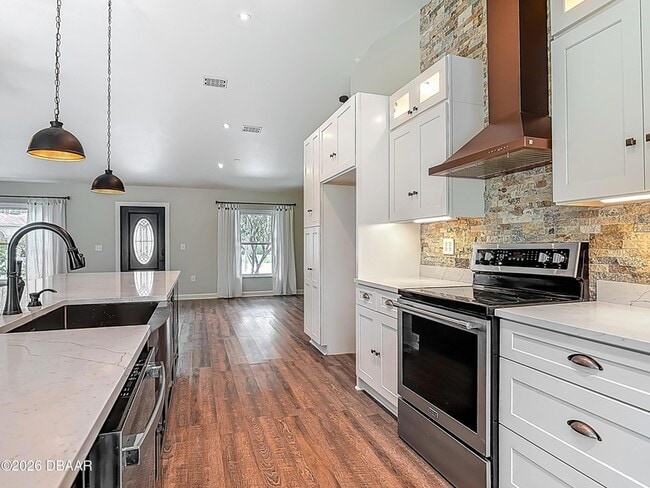 Building Photo - 14 Zollinger Pl