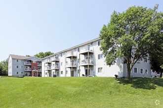 Building Photo - Ivy I