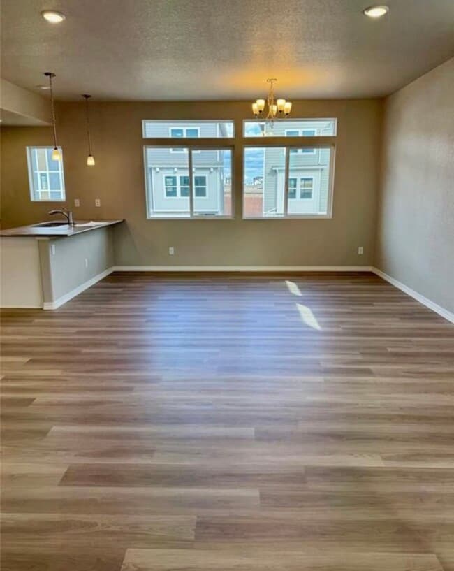 Building Photo - 7380 Cornice Pt