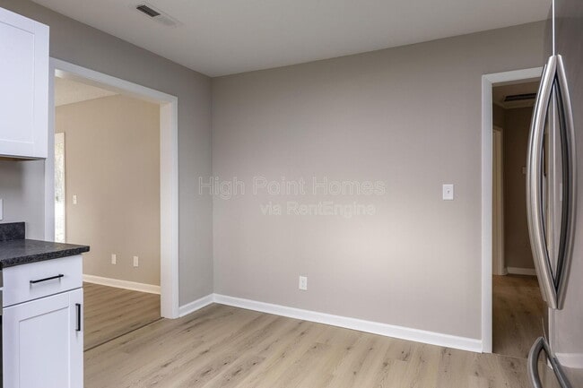 Building Photo - 1531 Wilson Rd