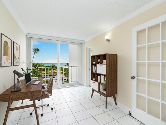 Building Photo - 6450 Collins Ave