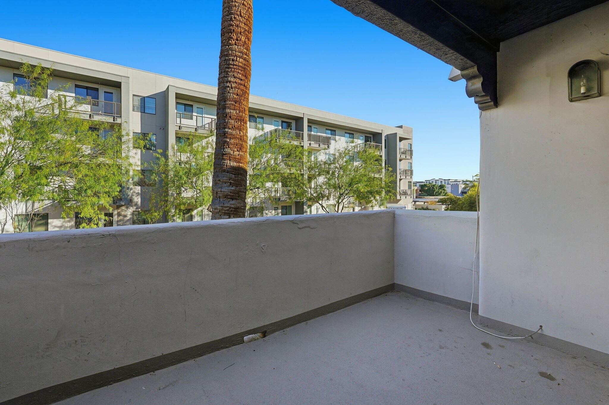 Building Photo - 1449 E Highland Ave