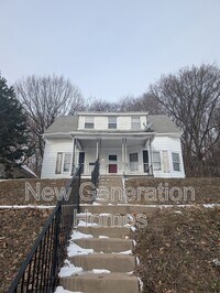 Building Photo - 1603 NE Glendale Ave