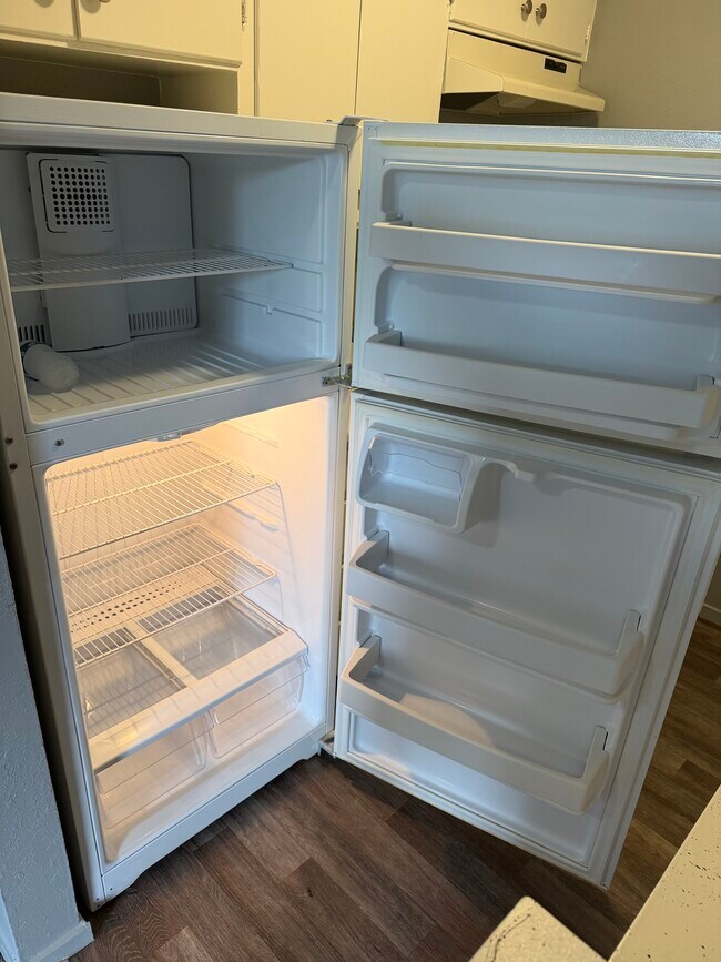 Building Photo - Pine Street Terrace