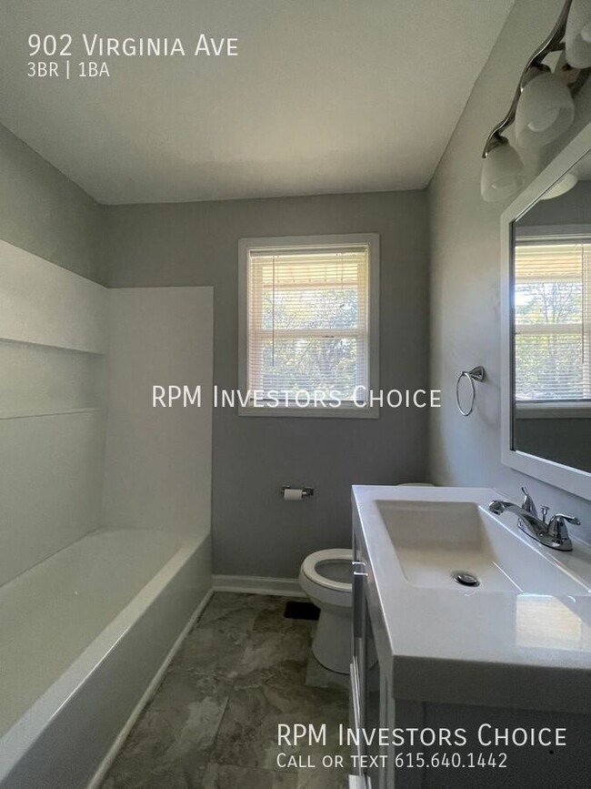 Building Photo - 902 Virginia Ave