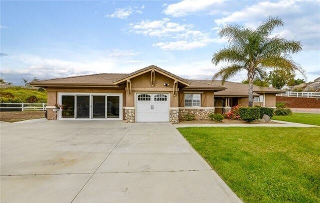 Building Photo - 23903 Trail Duster Ct