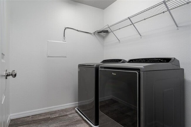 Building Photo - 6026 100th Ave E