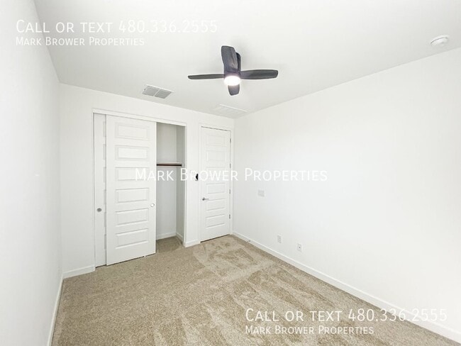 Building Photo - 3534 E Dakota Dr