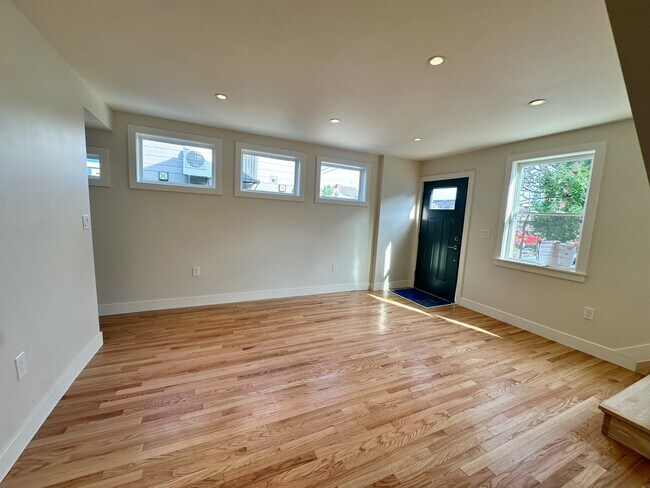 Building Photo - 2606 Larkins Wy