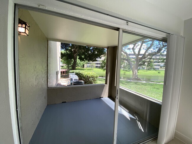 Building Photo - 1725 Palm Cove Blvd