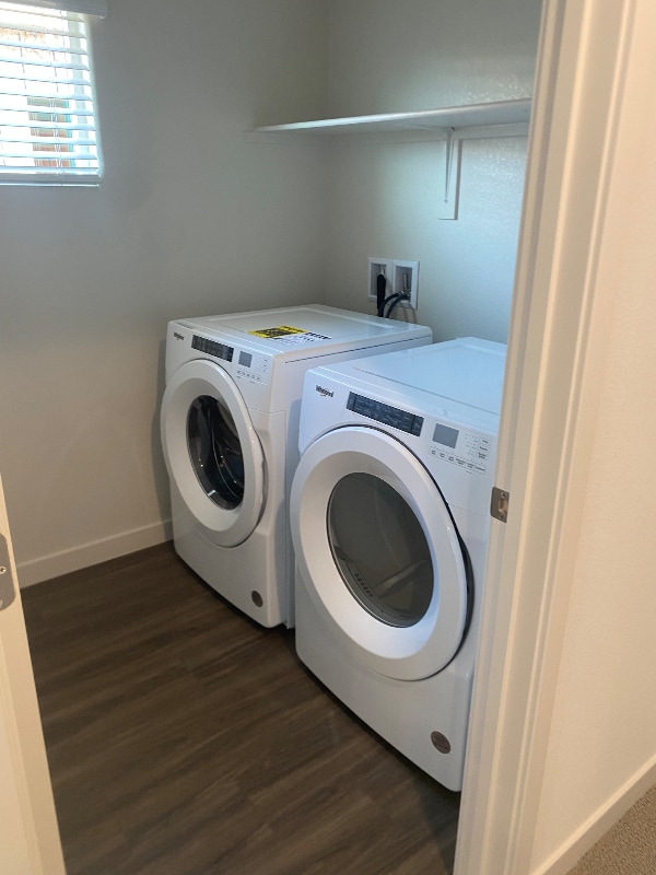 Building Photo - 653 Barrett Lk Rd