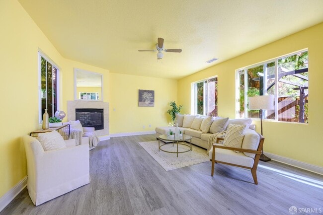 Building Photo - 5476 Summerfield Dr