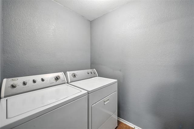 Building Photo - 4240 Appleyard Dr