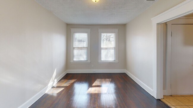 Building Photo - 15-17 Osborn Ave