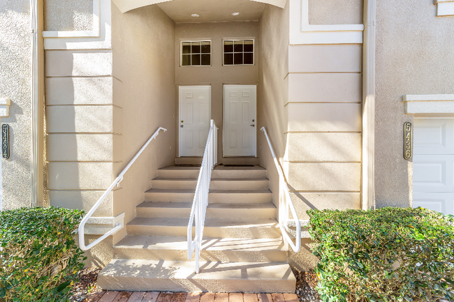 Building Photo - 5436 Admiral Way
