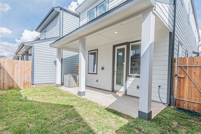 Building Photo - 4109 Fig Grv St