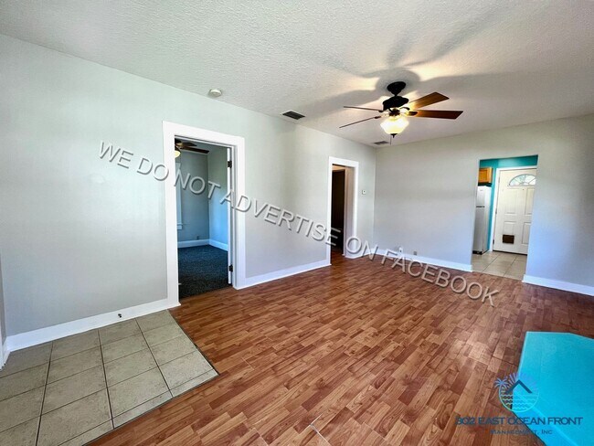 Building Photo - $200 OFF FIRST MONTH RENT - Lovely 2 bedroom / 1 bathroom home now available for rent!