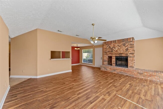 Building Photo - 2822 Wood Hollow Dr