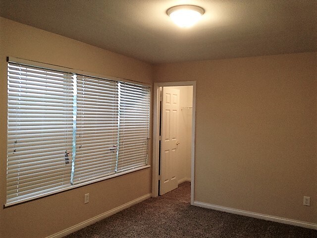 Building Photo - 6385 Matcumbe Way