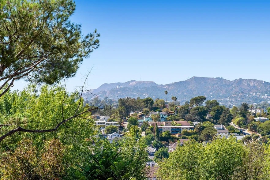 Building Photo - 2001 N Alvarado St