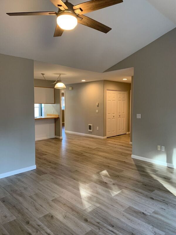 Building Photo - 13631 SE Oatfield Rd