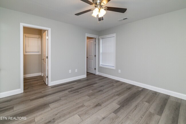 Building Photo - 159 Wade Ln