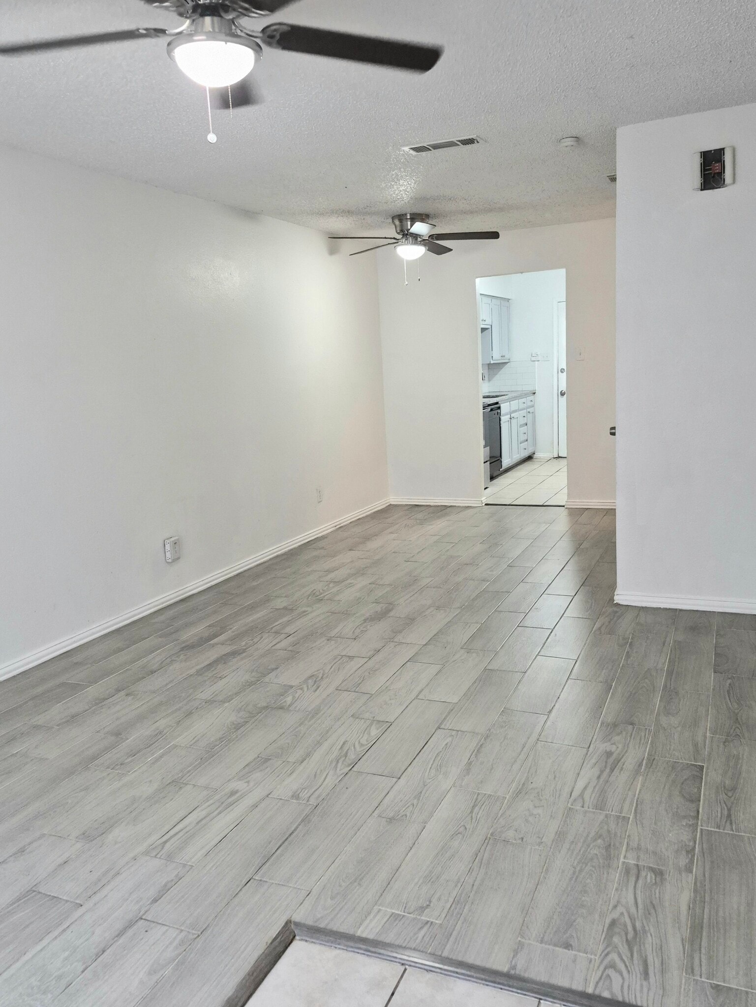 Building Photo - 214 Pine Meadow Dr