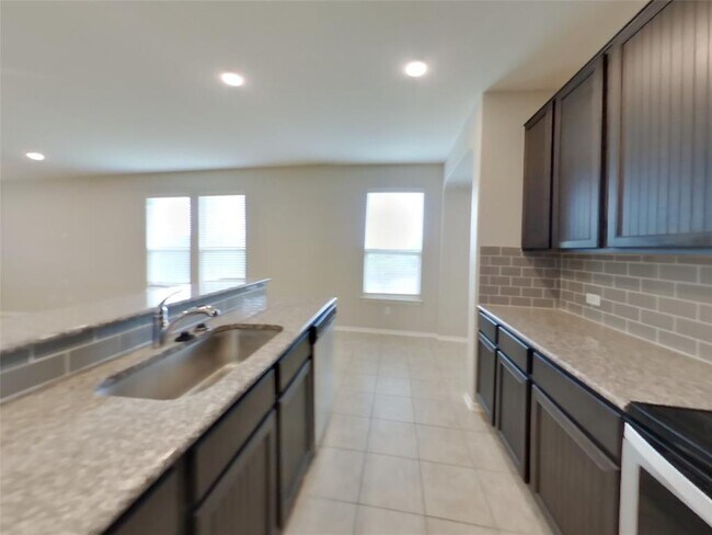 Building Photo - 153 Ella Marie Cir