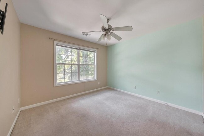 Building Photo - 1086 South Gordon Rd SW