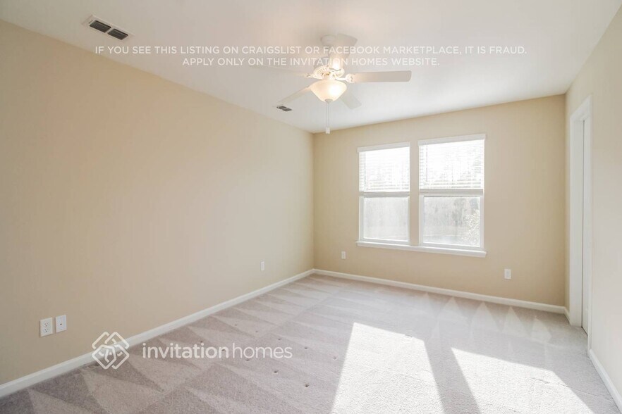 Building Photo - 13290 Shore Grass Dr