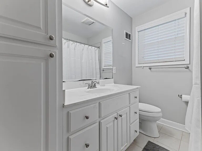 Building Photo - 4140 Timberlane Dr