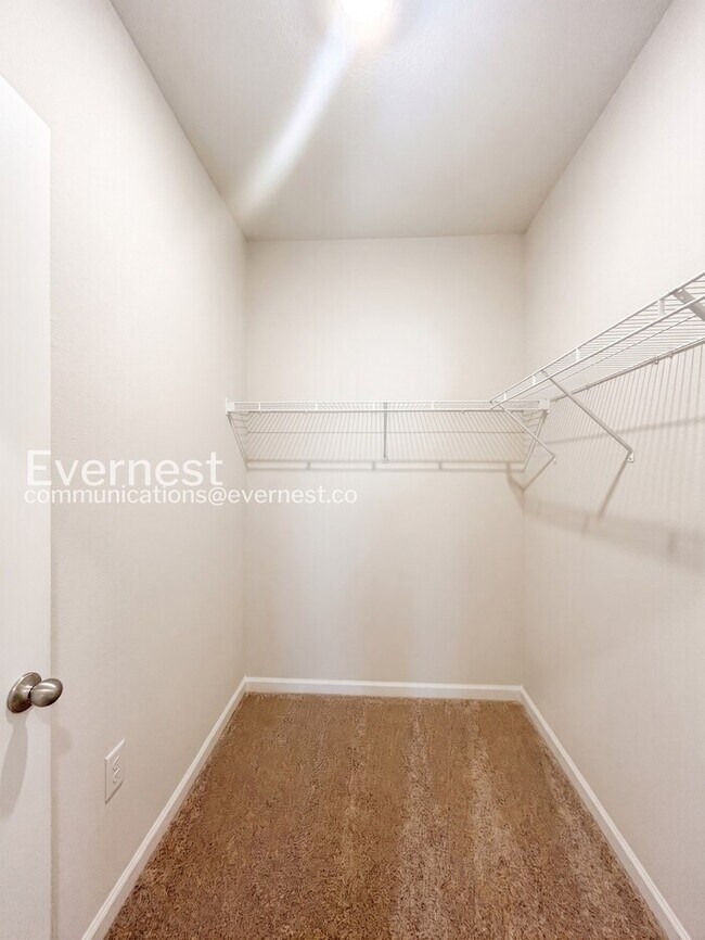 Building Photo - 3-Bedroom Home with Attached Garage / Pet-Friendly / Vouchers Accepted / Coming Soon!