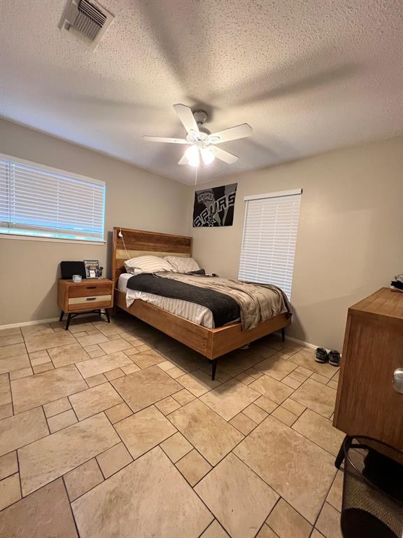 Building Photo - 1708 Stanley Ave