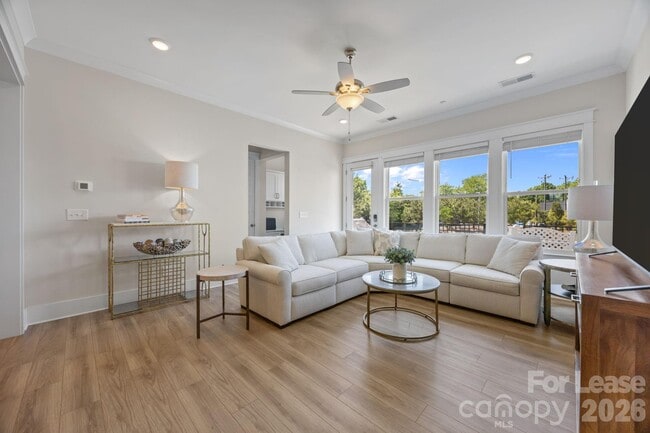 Building Photo - 4832 Blanchard Wy