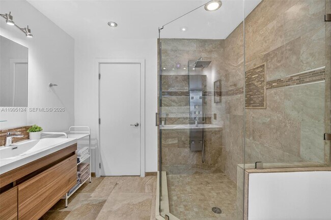 Building Photo - 1953 NE 15th Ave