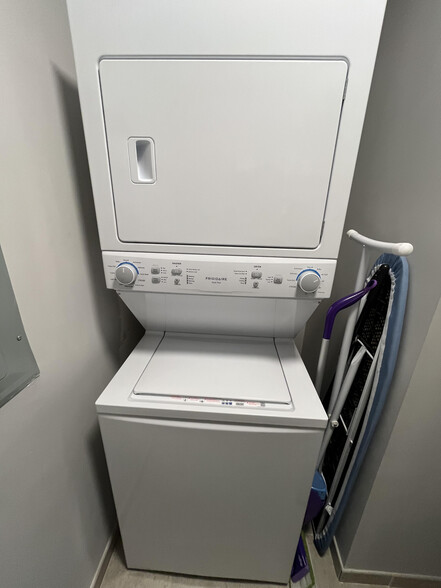 Brand new washer/dryer - 618 N Boylan Ave