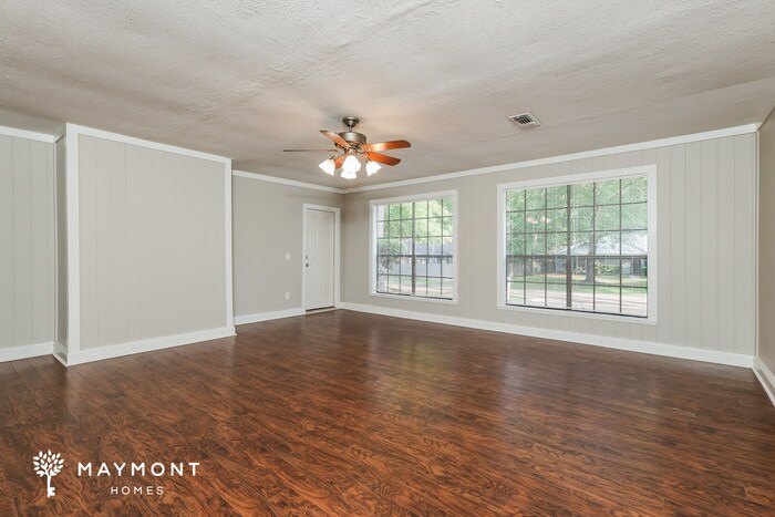 Building Photo - 195 Dogwood Cir