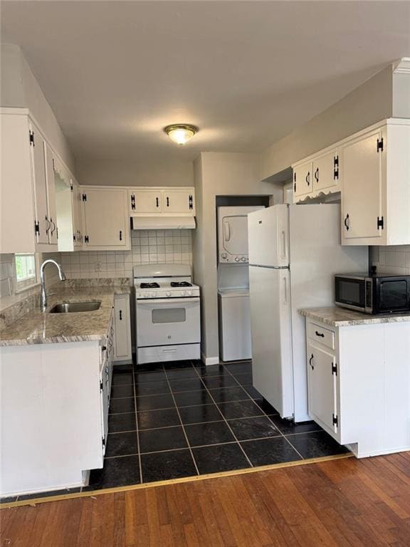 Building Photo - 1582 Lincoln Ave SE