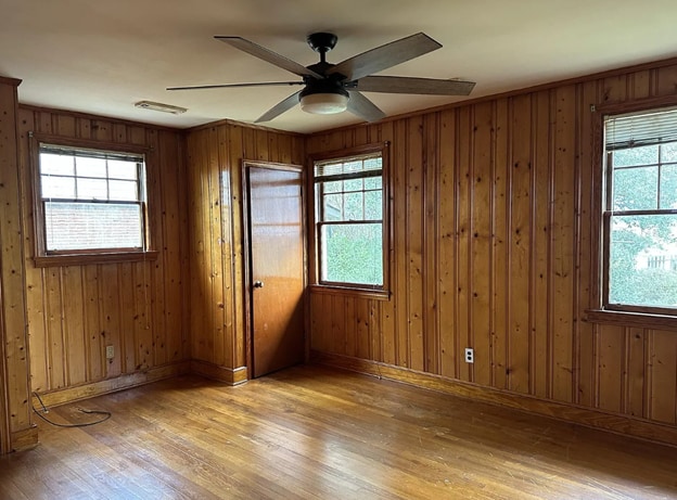 Building Photo - 6210 Old Point Rd