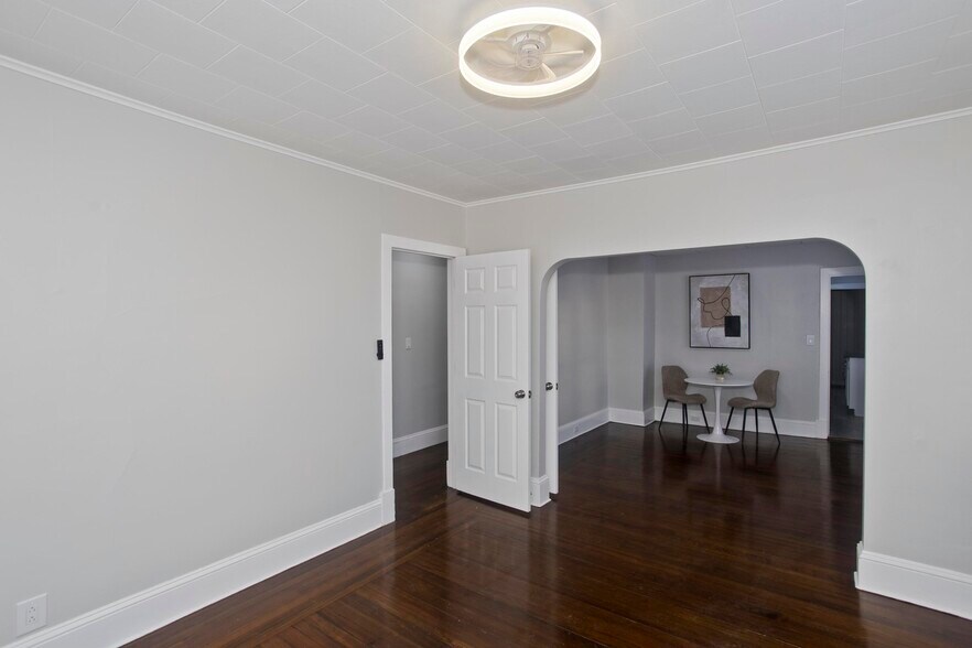 Building Photo - 68 Ottawa St