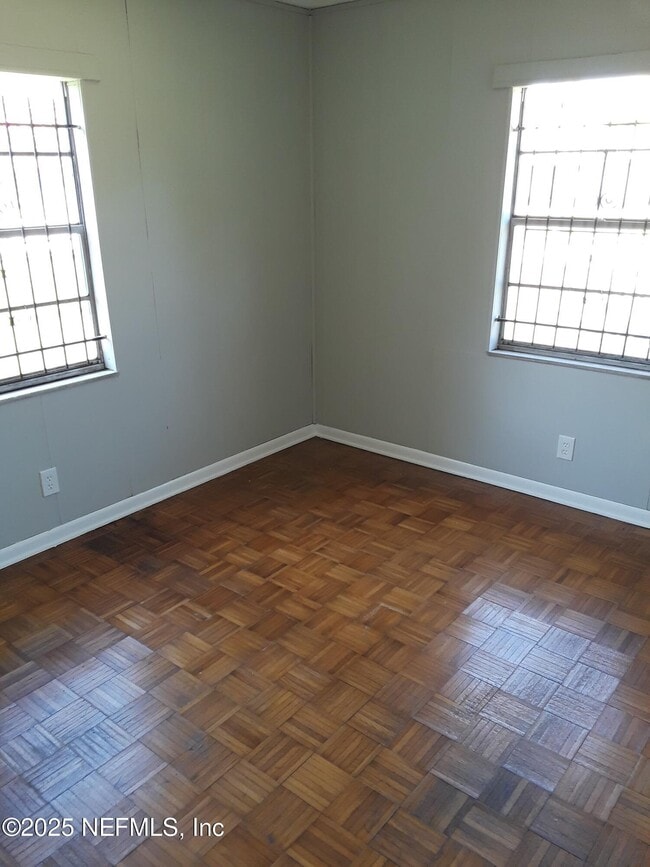 Building Photo - 7930 Tarling Ave