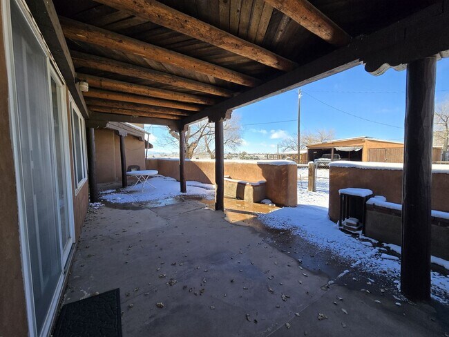 Building Photo - 27633 W Frontage Rd