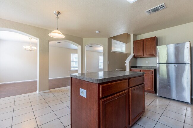 Building Photo - 4746 Gambels Quail