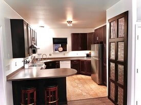 Building Photo - 2845 Nugget Ln