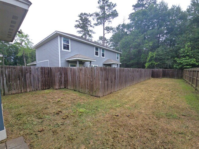 Building Photo - 626 Magnolia Bend