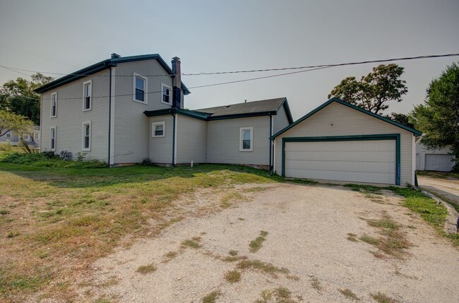 Building Photo - 1701 S State St