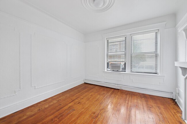 Building Photo - 122A Baldwin Ave