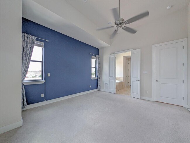 Building Photo - 2503 Garrow St